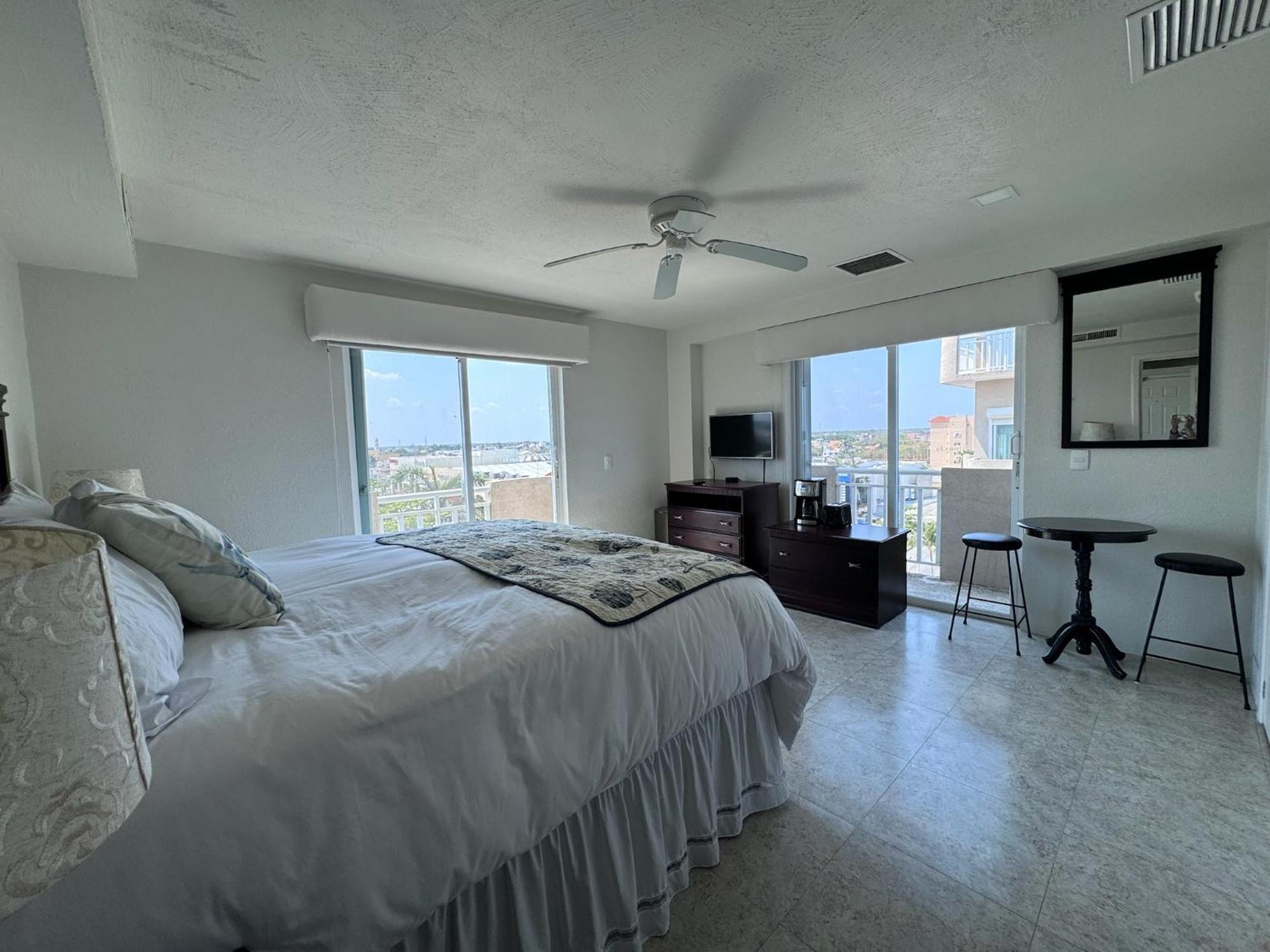 Apartment The Queen Of - Royal Vista - Caribbean Ocean View For Couples In Mind