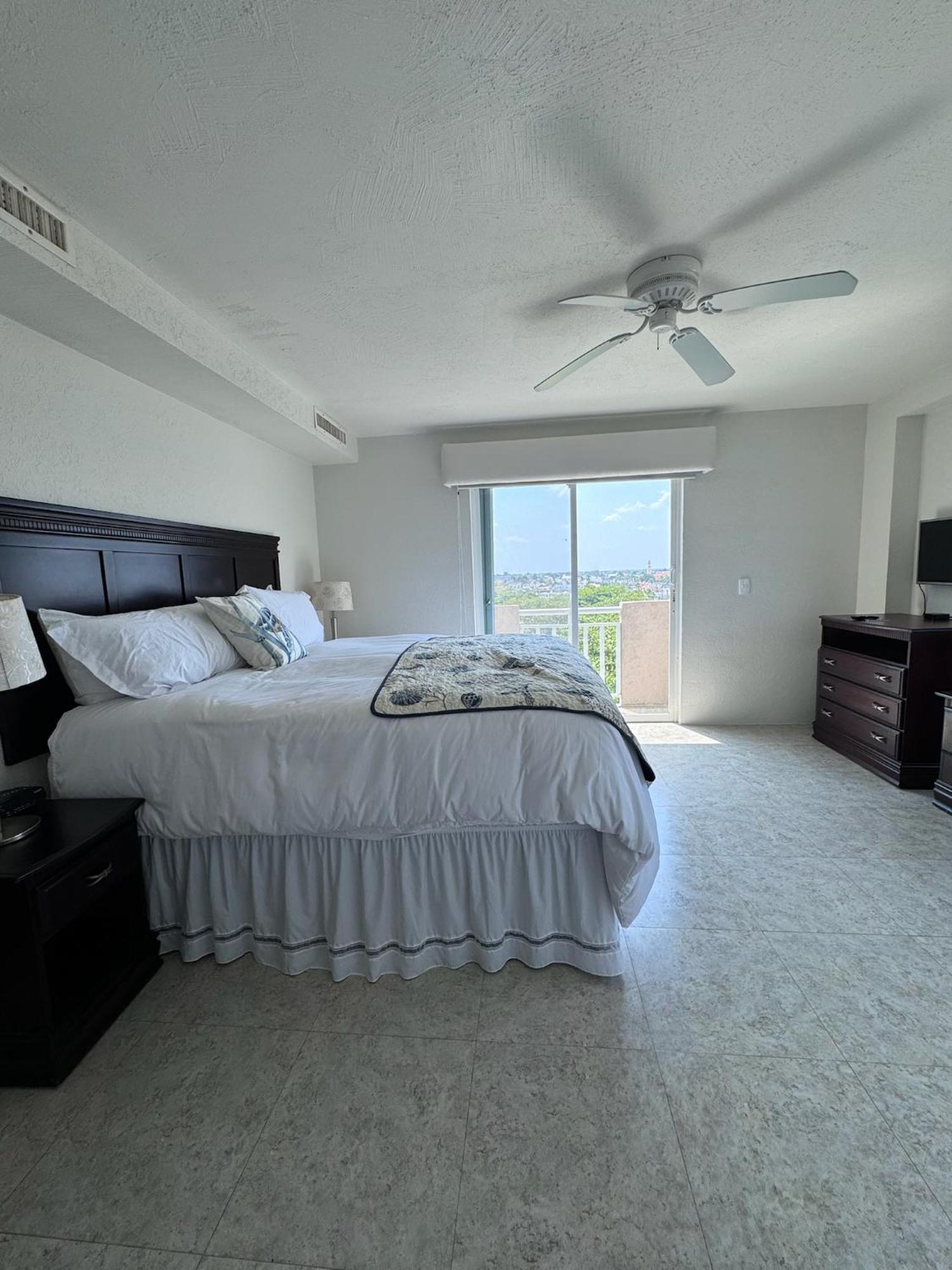 The Queen Of - Royal Vista - Caribbean Ocean View For Couples In Mind Apartment Cozumel