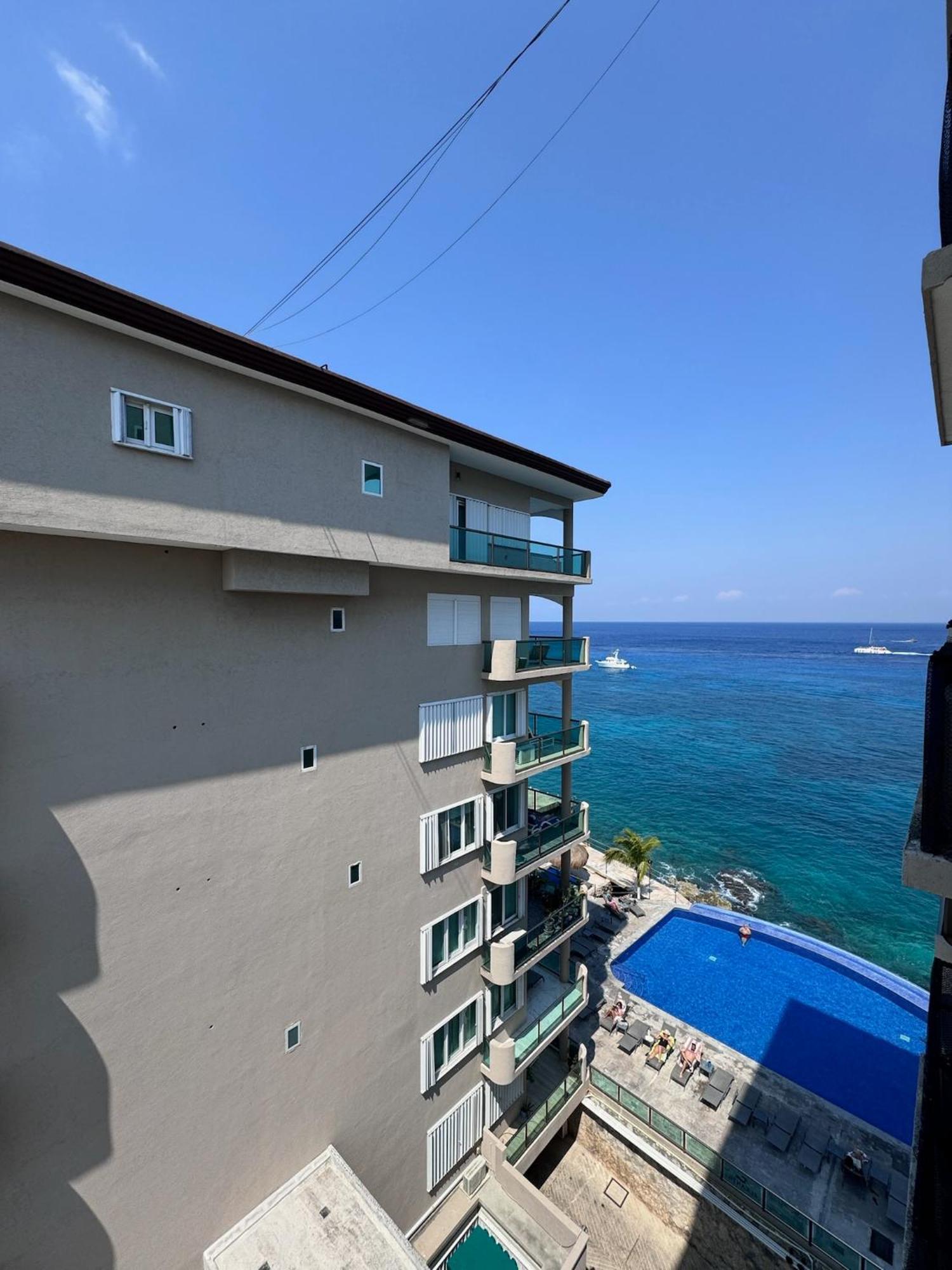 The Queen Of - Royal Vista - Caribbean Ocean View For Couples In Mind Apartment *