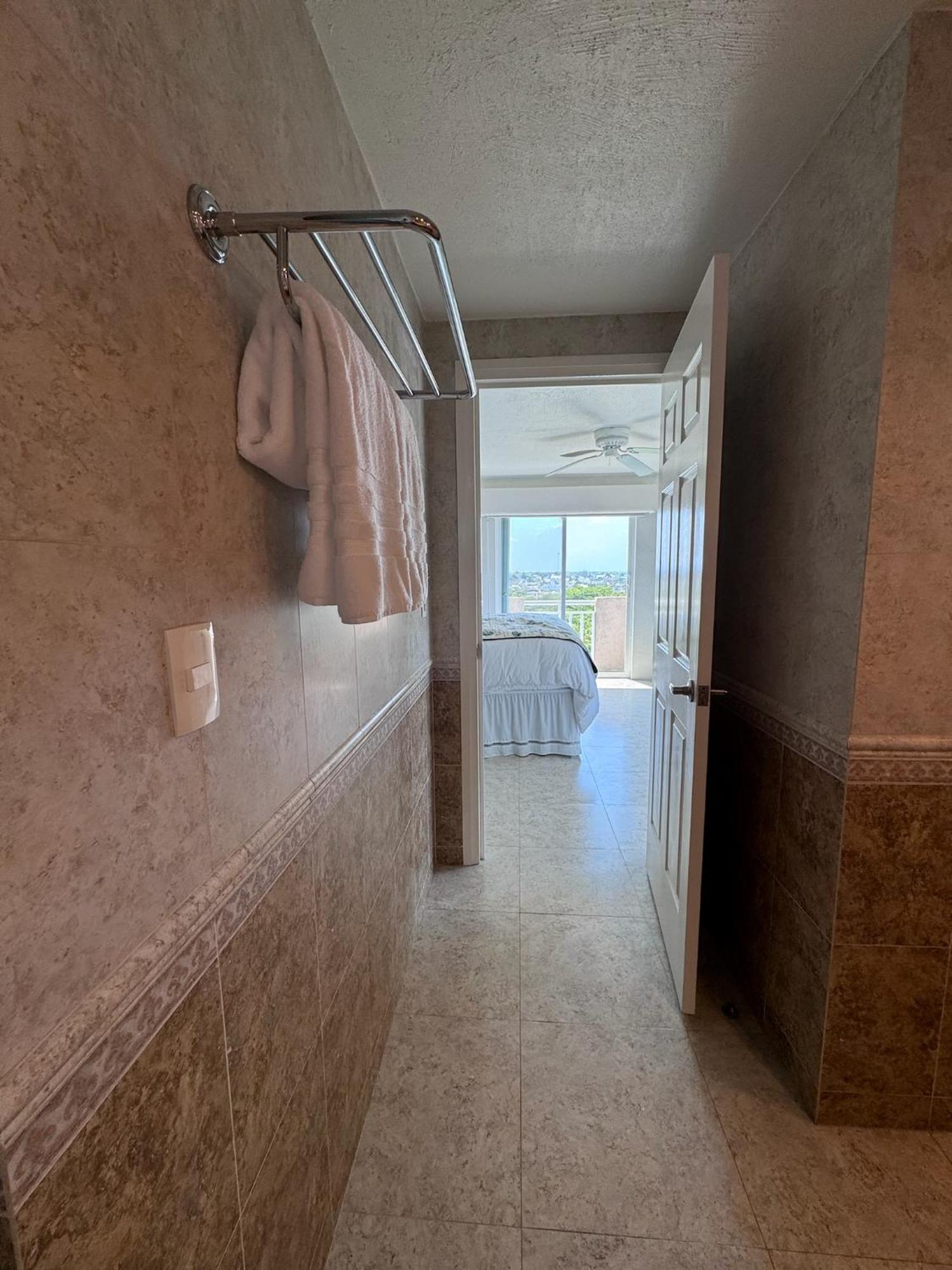 The Queen Of - Royal Vista - Caribbean Ocean View For Couples In Mind *